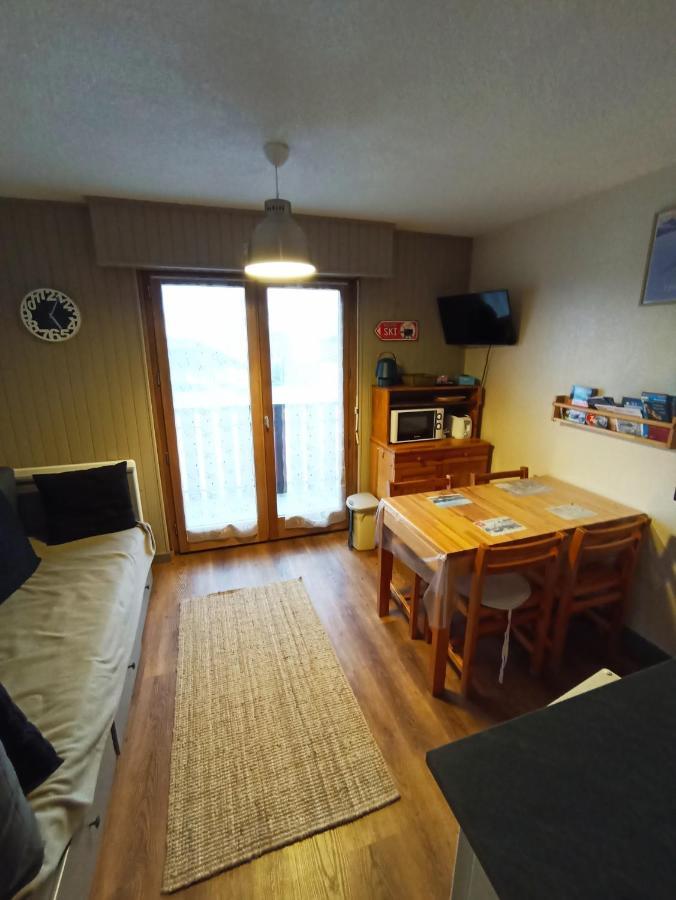 Appartement T2 Ideal Pour Une Famille Толлон Экстерьер фото